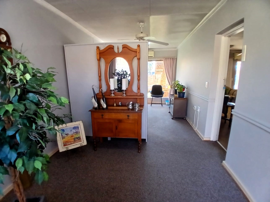 3 Bedroom Property for Sale in Uitsig Free State
